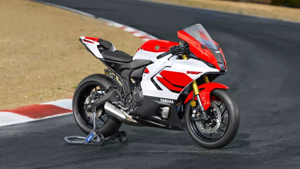 Yamaha R7 2026 : la sportive accessible qui joue désormais dans la cour des&nbsp;grandes